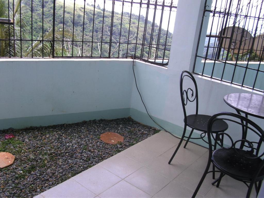 Royal Taal Inn Tagaytay City Habitación foto