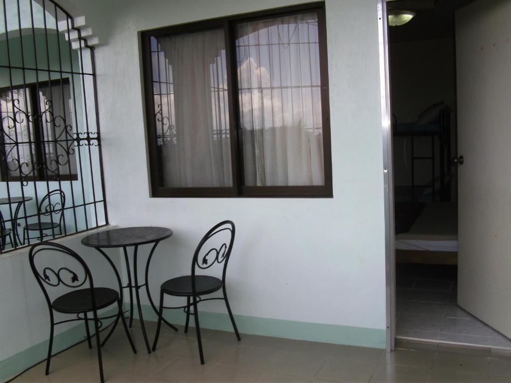 Royal Taal Inn Tagaytay City Habitación foto