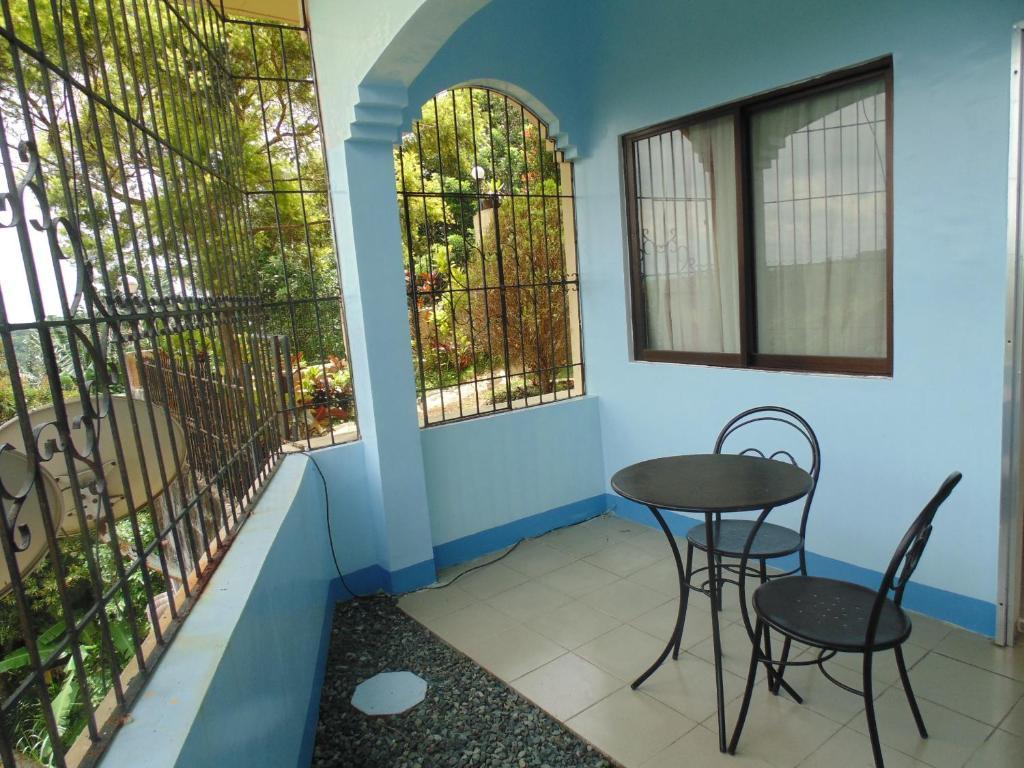 Royal Taal Inn Tagaytay City Habitación foto