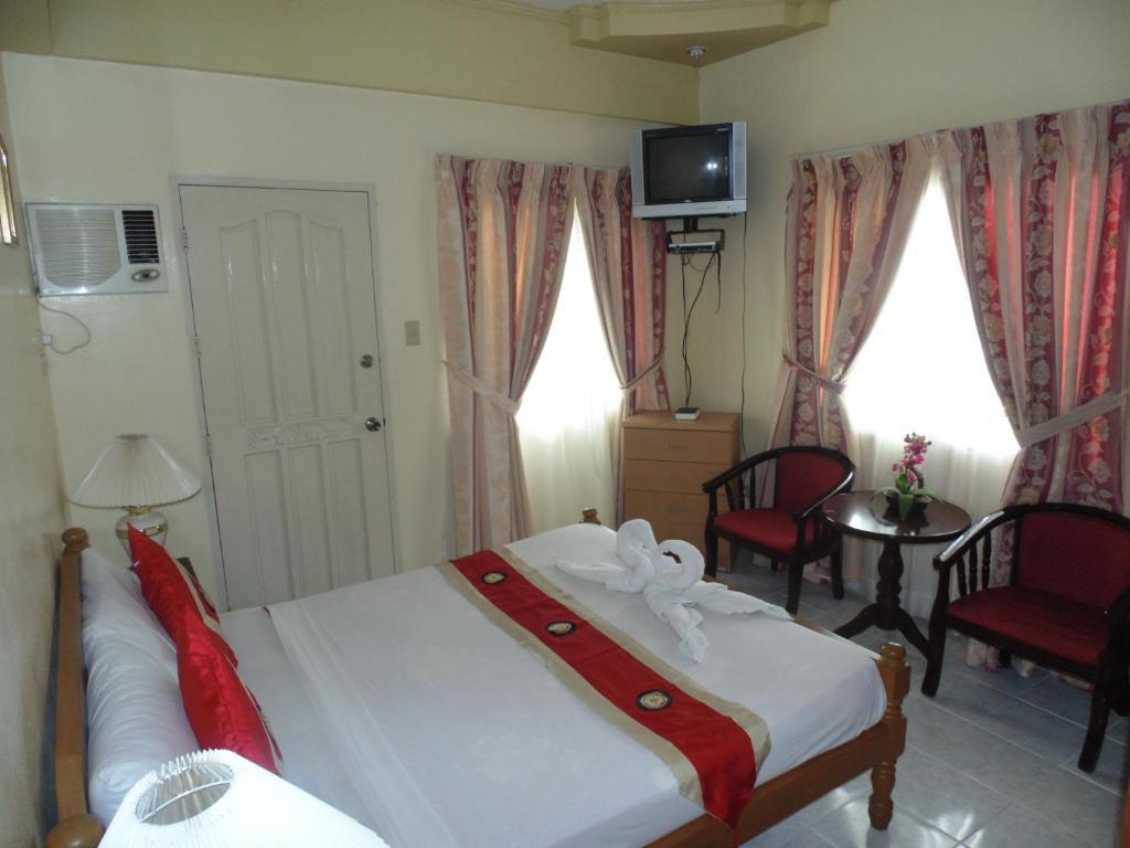 Royal Taal Inn Tagaytay City Habitación foto