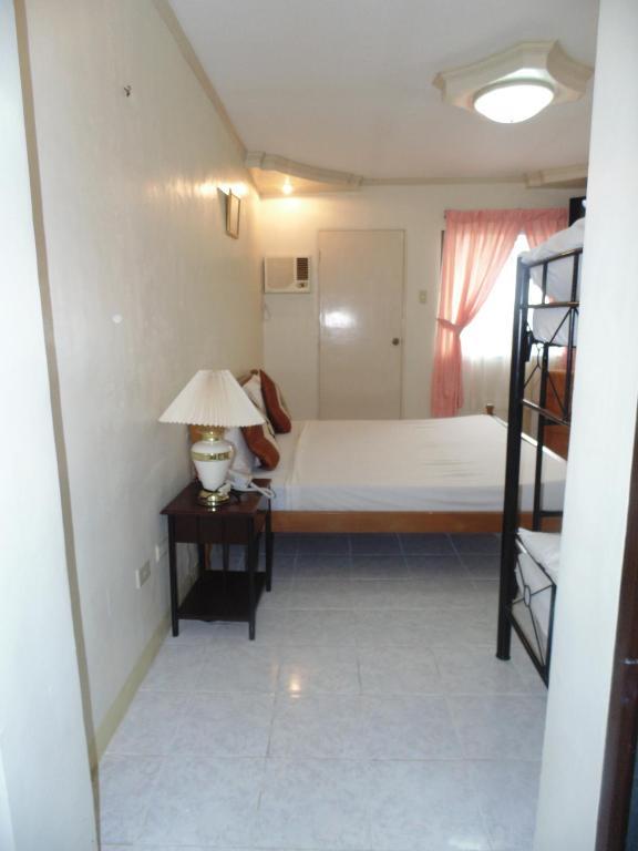 Royal Taal Inn Tagaytay City Habitación foto