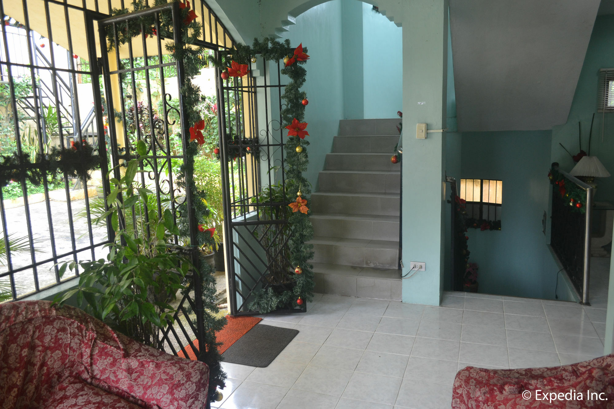Royal Taal Inn Tagaytay City Exterior foto